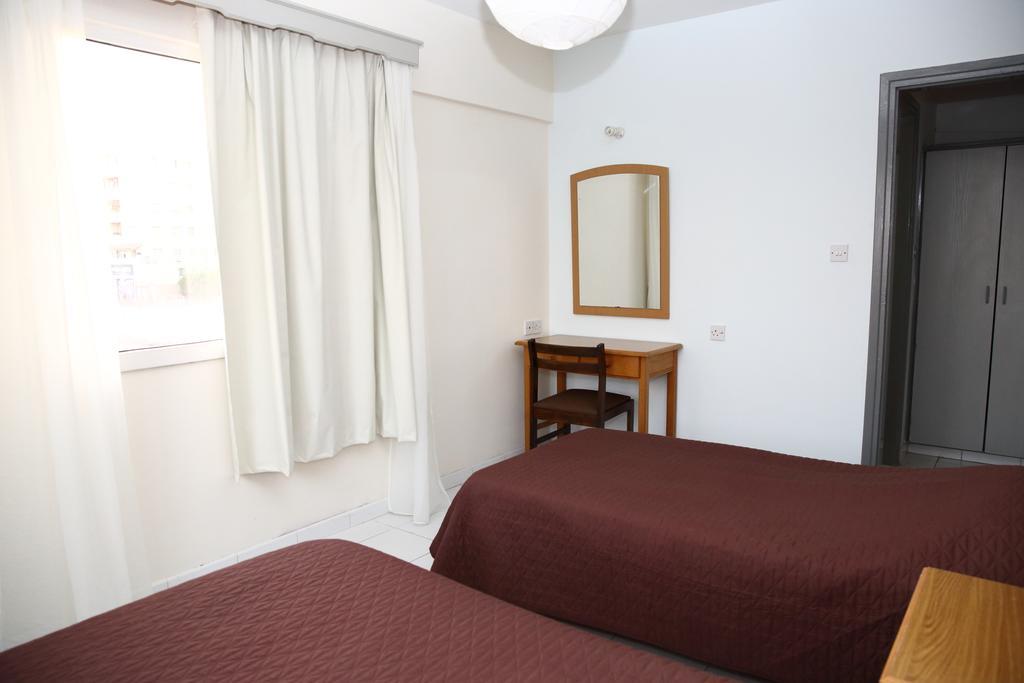 Alora Apartments ลาร์นาคา ภายนอก รูปภาพ