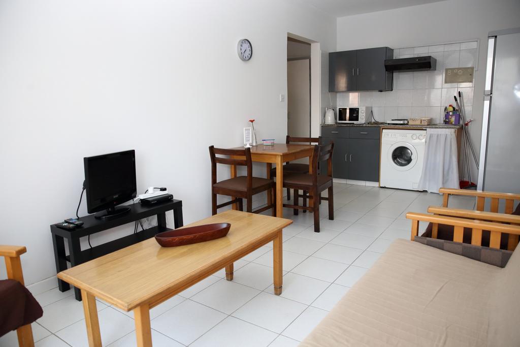 Alora Apartments ลาร์นาคา ภายนอก รูปภาพ