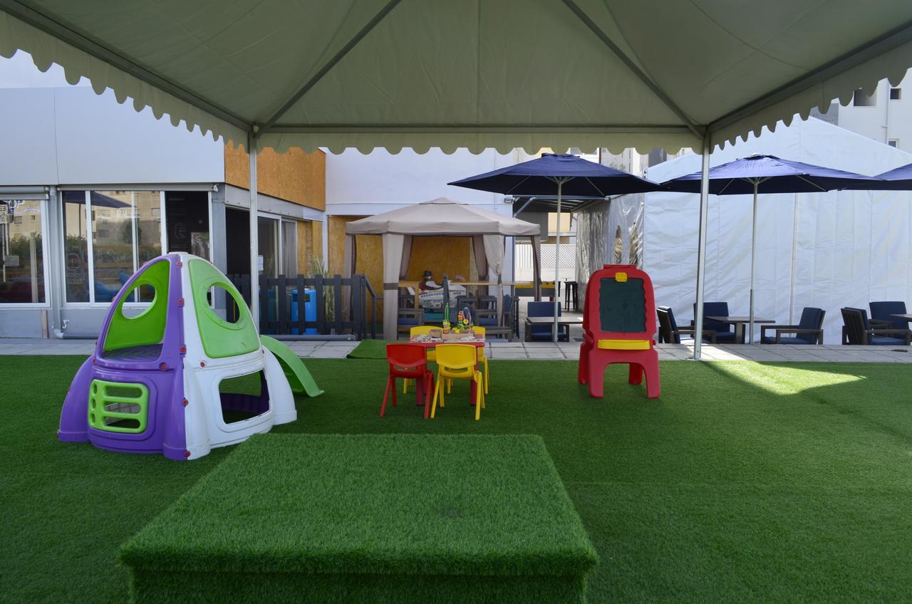 Alora Apartments ลาร์นาคา ภายนอก รูปภาพ