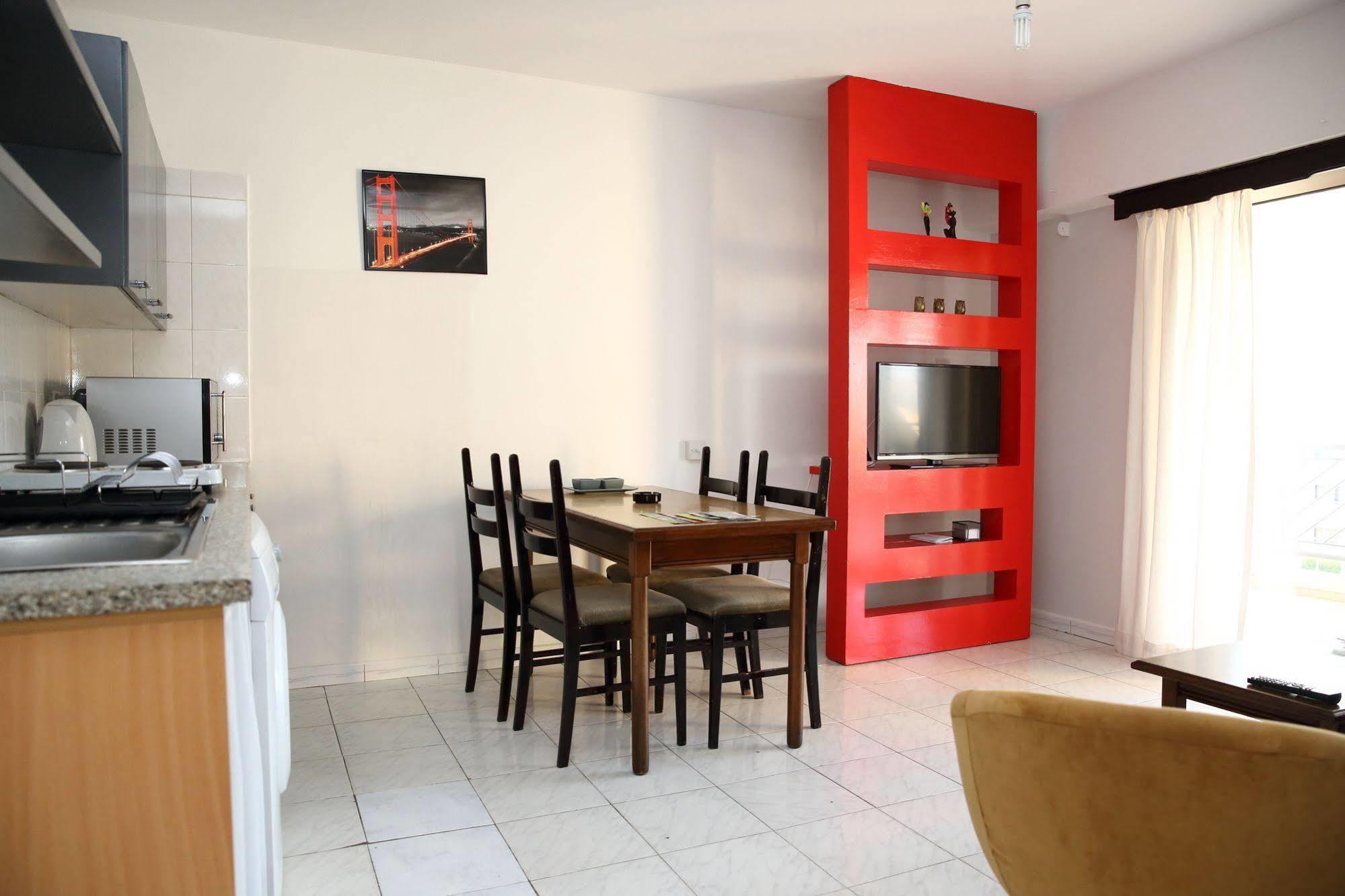Alora Apartments ลาร์นาคา ภายนอก รูปภาพ